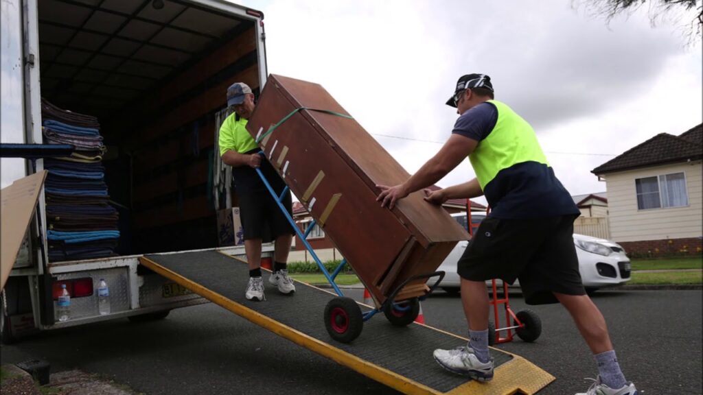 Loading and Unloading Assistance for Easy Moving