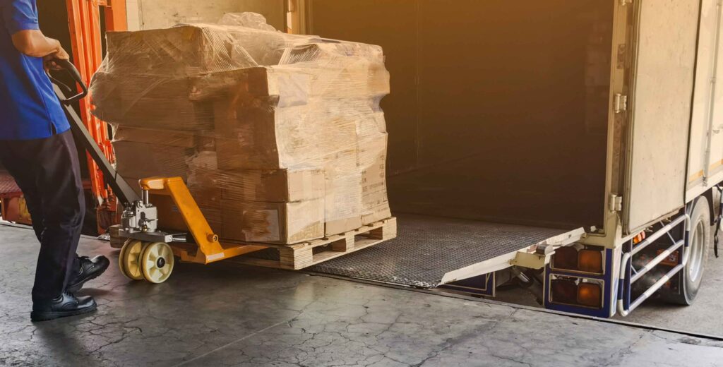 Helper Loading/unloading Loading & Unloading Assistance Services | Truck and Trail Junk Removal